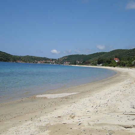 Asterias Hotel Porto Koufo Bagian luar foto
